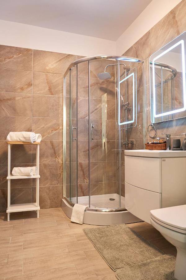 Vanilla Luxury Apartment Spa N Pool Beach Resort Năvodari Kültér fotó